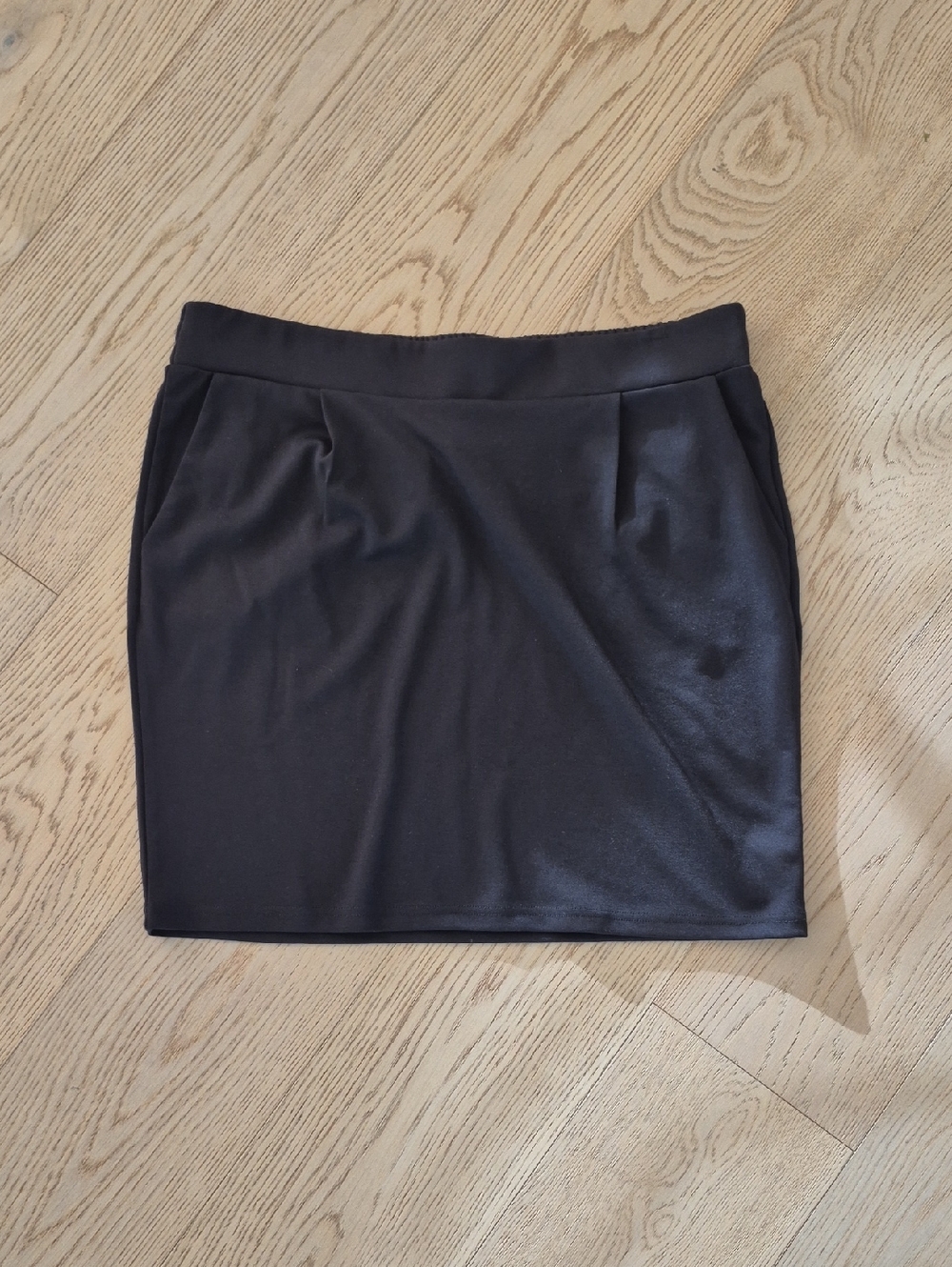 Classic Black Women’s Pencil Skirt